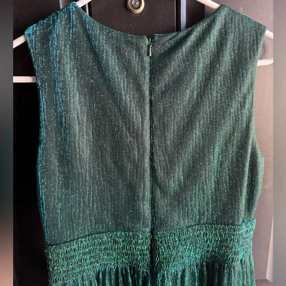 NWT Betsy and Adam long crinkle V-neck dress in color Jade Size 10 - Picture 12 of 16